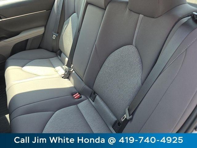 Toyota Camry Hybrid LE 2024