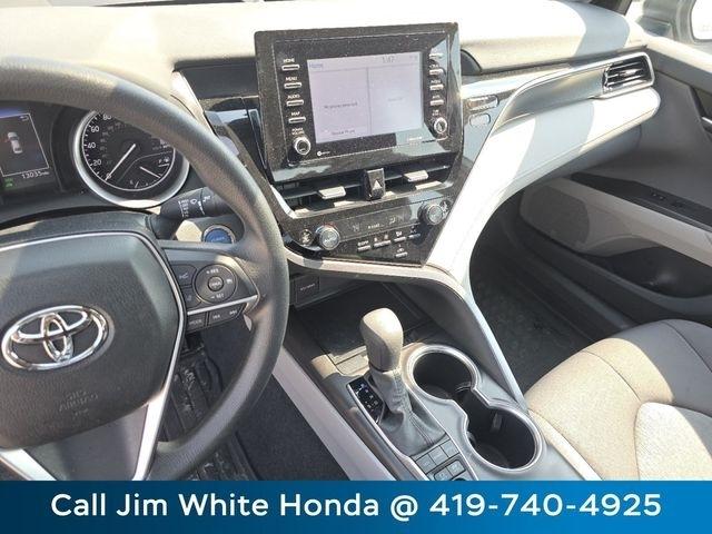 Toyota Camry Hybrid LE 2024