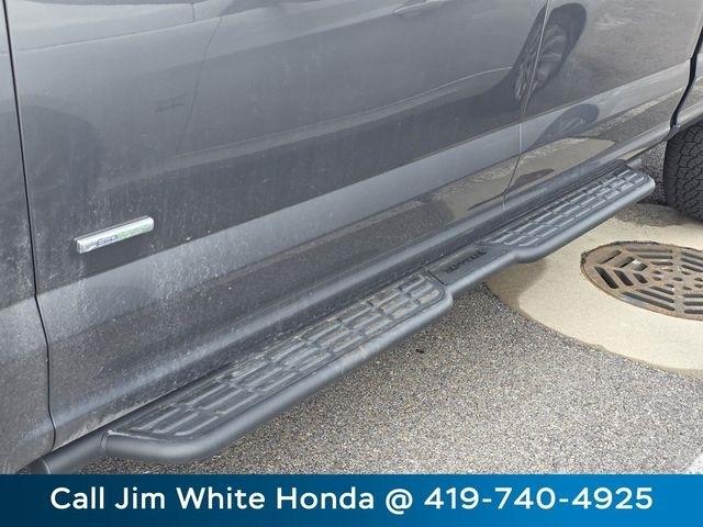 Ford F-150 XL SuperCrew 5.5-ft. Bed 4WD 2015