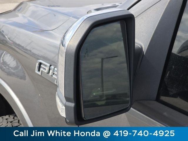 Ford F-150 XL SuperCrew 5.5-ft. Bed 4WD 2015