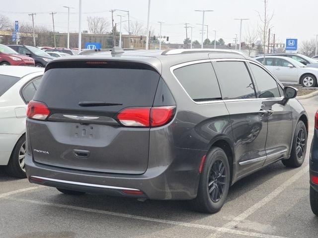 Chrysler Pacifica Touring-L 2019