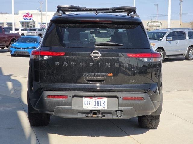 Nissan Pathfinder SV 4WD 2023