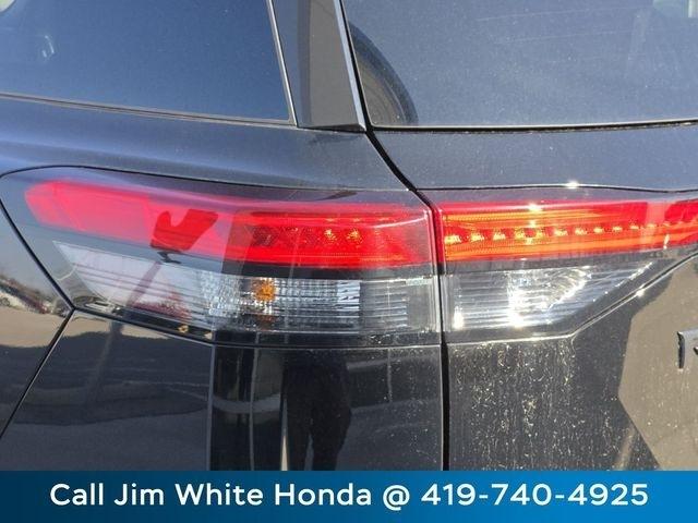 Nissan Pathfinder SV 4WD 2023