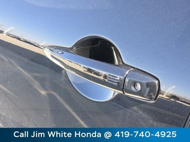 Nissan Pathfinder SV 4WD 2023