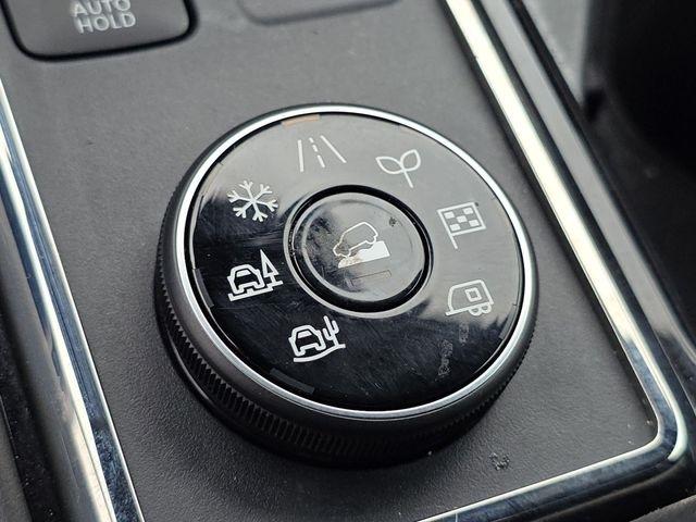 Nissan Pathfinder SV 4WD 2023