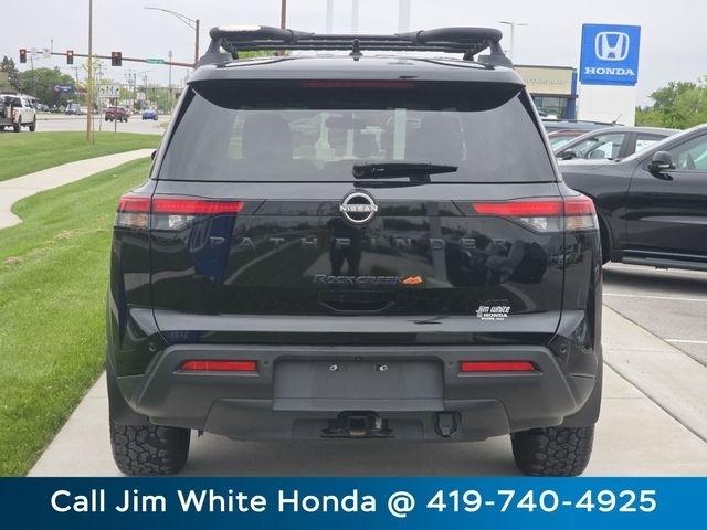 Nissan Pathfinder SV 4WD 2023