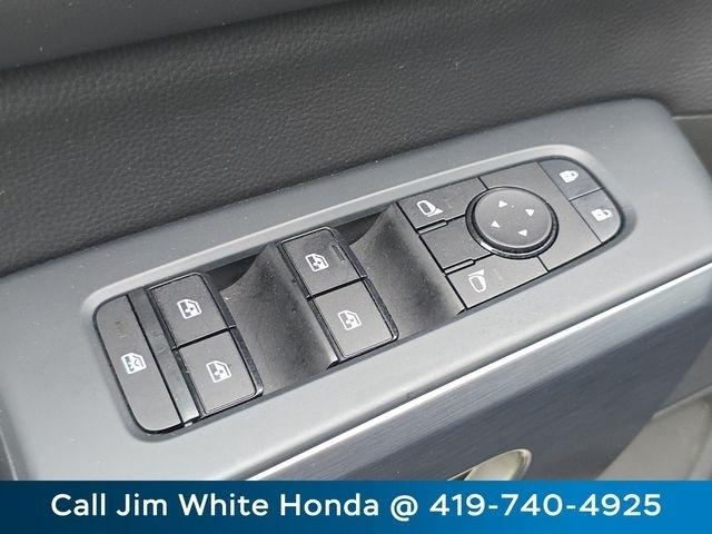 Nissan Pathfinder SV 4WD 2023