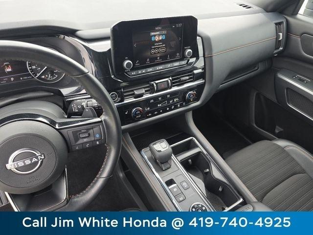 Nissan Pathfinder SV 4WD 2023