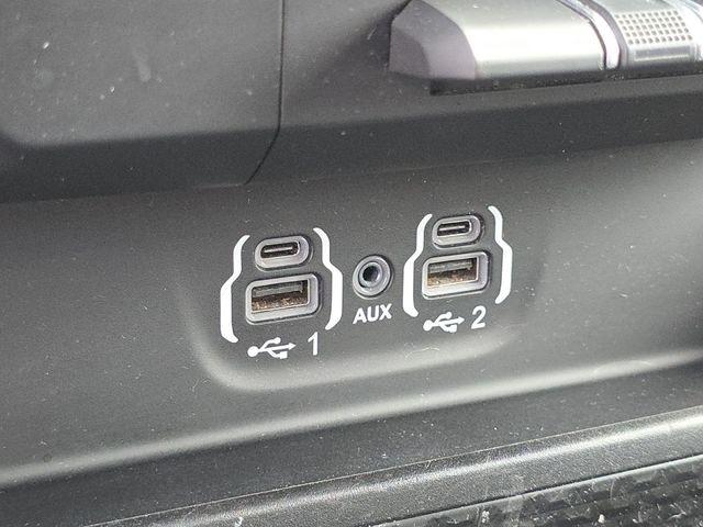 RAM 1500 Big Horn Crew Cab SWB 4WD 2020