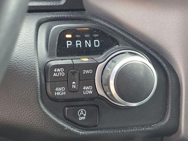 RAM 1500 Big Horn Crew Cab SWB 4WD 2020