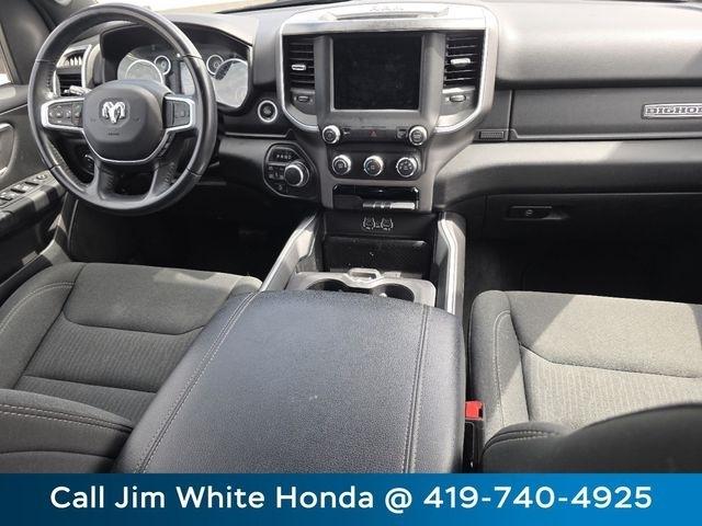 RAM 1500 Big Horn Crew Cab SWB 4WD 2020