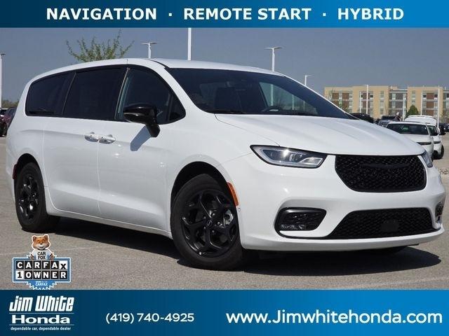 2024 Chrysler Pacifica Hybrid Select