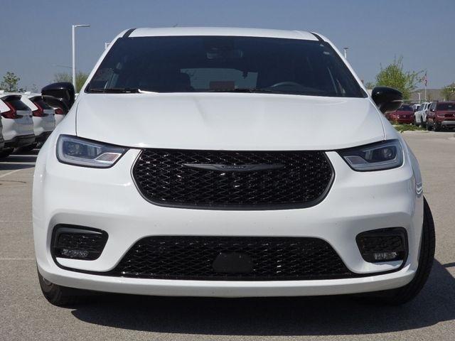 Chrysler Pacifica Hybrid Select 2024