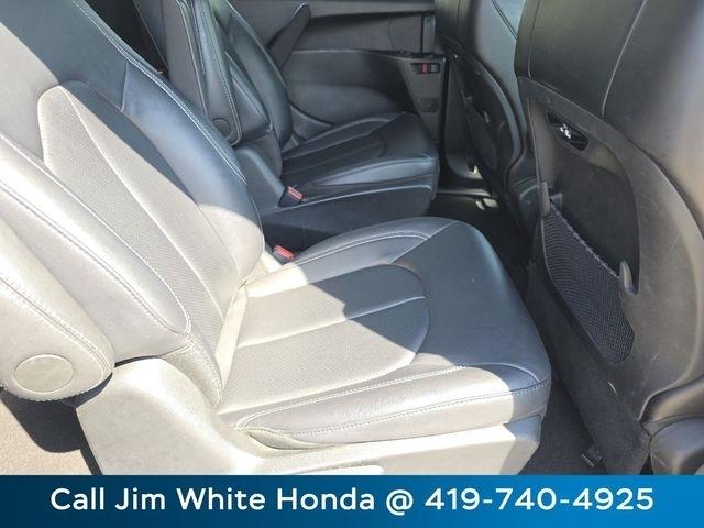 Chrysler Pacifica Hybrid Select 2024