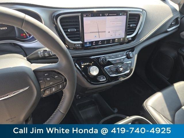 Chrysler Pacifica Hybrid Select 2024