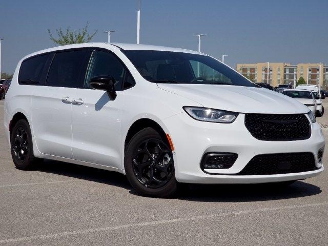Chrysler Pacifica Hybrid Select 2024