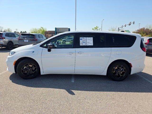 Chrysler Pacifica Hybrid Select 2024