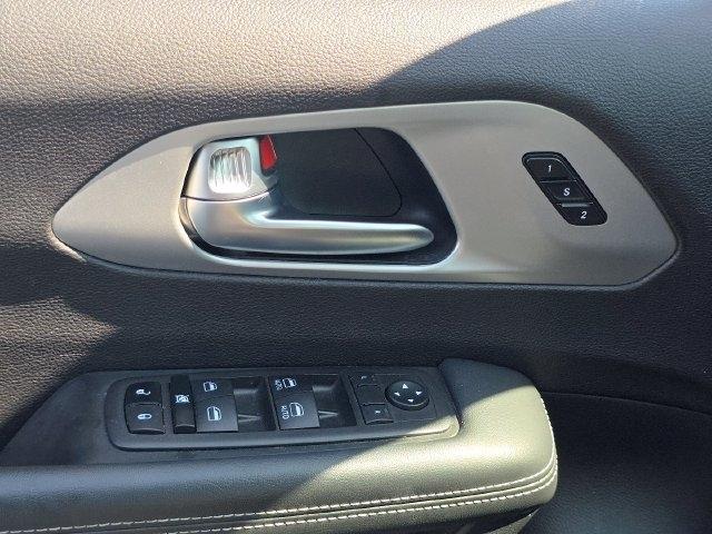 Chrysler Pacifica Hybrid Select 2024