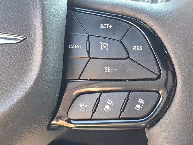 Chrysler Pacifica Hybrid Select 2024