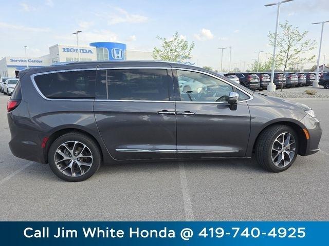 Chrysler Pacifica Limited AWD 2021