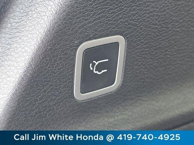 Chrysler Pacifica Limited AWD 2021