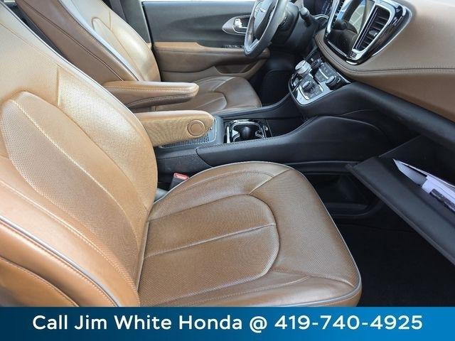 Chrysler Pacifica Limited AWD 2021
