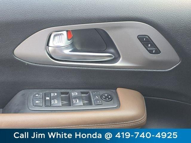 Chrysler Pacifica Limited AWD 2021