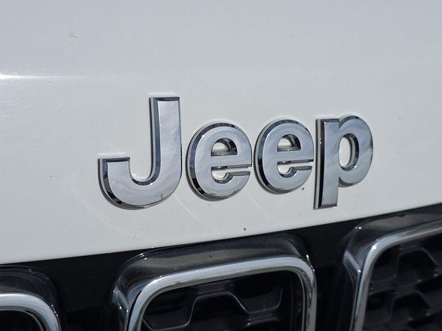 Jeep Grand Cherokee Laredo 4WD 2020