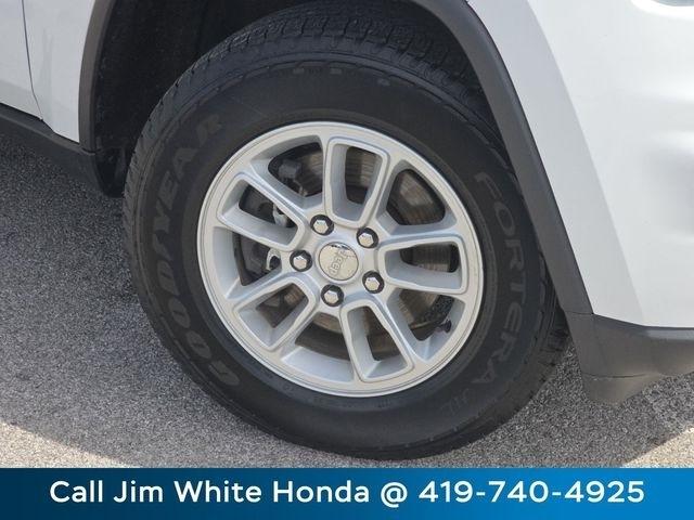 Jeep Grand Cherokee Laredo 4WD 2020
