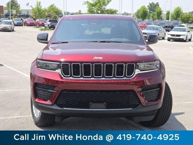 Jeep Grand Cherokee Laredo 4WD 2025