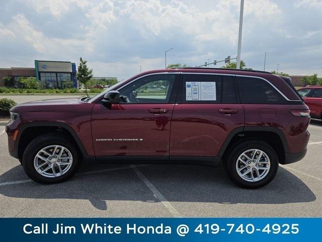 Jeep Grand Cherokee Laredo 4WD 2025