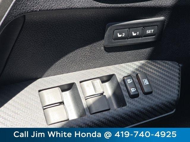 Toyota RAV4 Limited AWD 2014