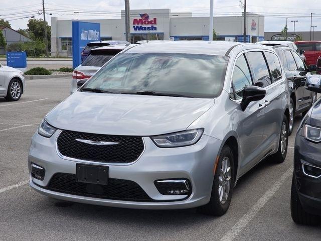 Chrysler Pacifica Touring L 2024