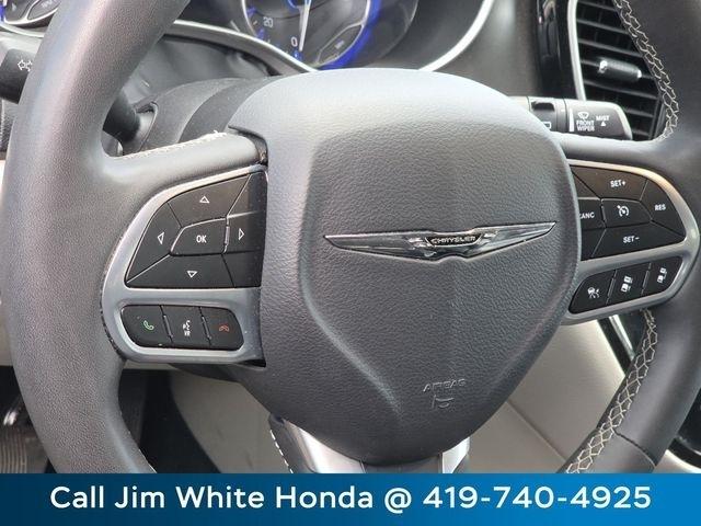 Chrysler Pacifica Touring L 2024