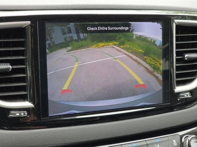 Chrysler Pacifica Touring L 2024