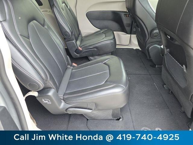 Chrysler Pacifica Touring L 2024