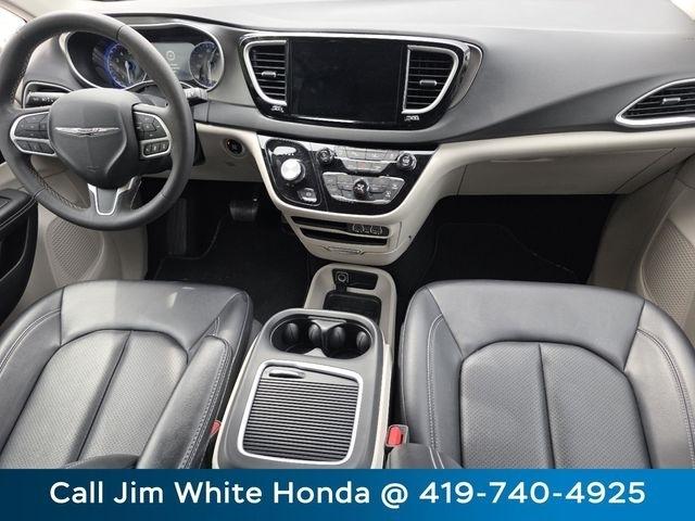 Chrysler Pacifica Touring L 2024