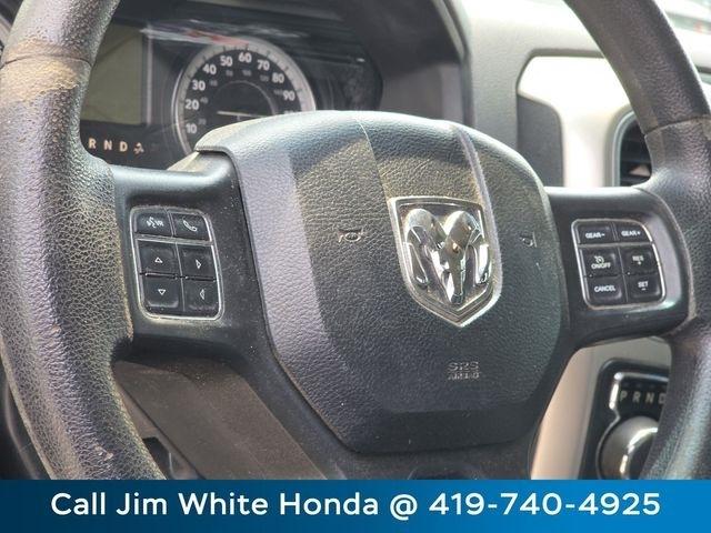 RAM 1500 SLT Crew Cab SWB 4WD 2017