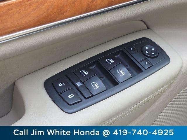 Jeep Grand Cherokee Overland 4WD 2011
