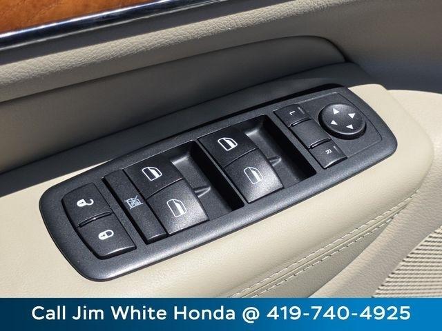 Jeep Grand Cherokee Overland 4WD 2011