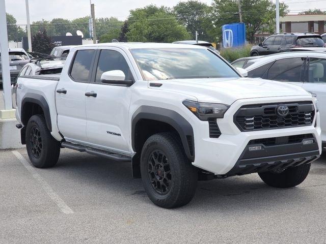 Toyota Tacoma Double Cab 4WD 2025