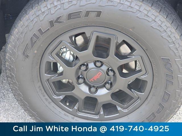 Toyota Tacoma Double Cab 4WD 2025