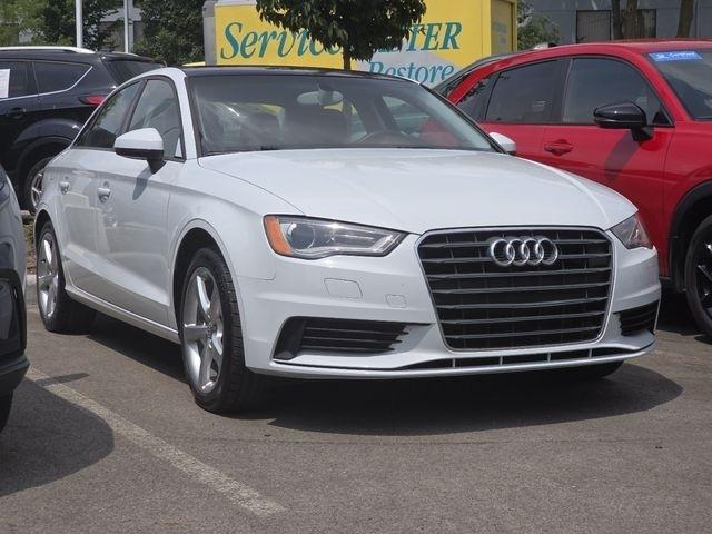 Audi A3 1.8T Premium FWD S tronic 2015