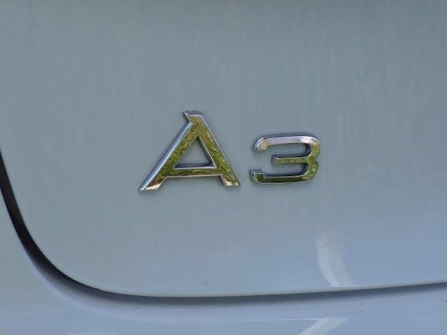 Audi A3 1.8T Premium FWD S tronic 2015
