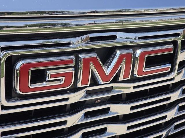 GMC Sierra 1500 Denali Crew Cab Short Box 4WD 2023