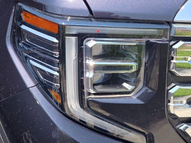 GMC Sierra 1500 Denali Crew Cab Short Box 4WD 2023