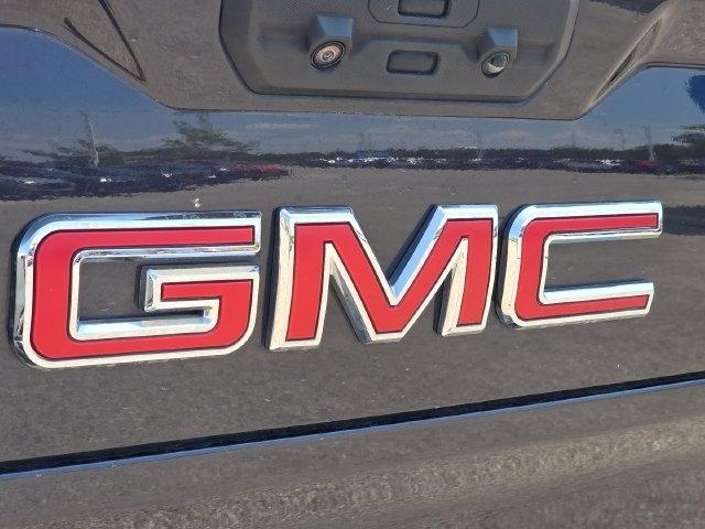 GMC Sierra 1500 Denali Crew Cab Short Box 4WD 2023