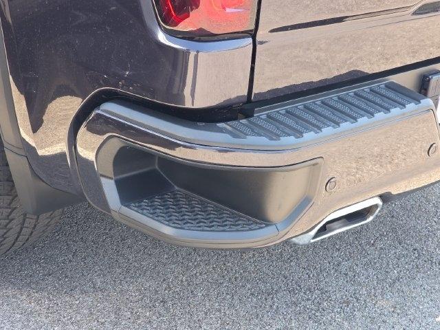 GMC Sierra 1500 Denali Crew Cab Short Box 4WD 2023