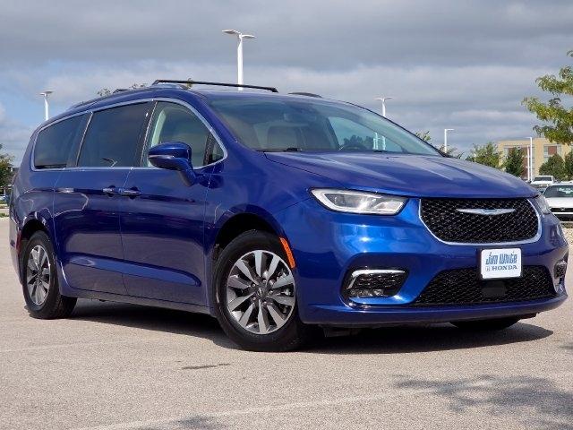 Chrysler Pacifica Hybrid Touring L 2021