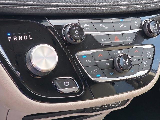 Chrysler Pacifica Hybrid Touring L 2021